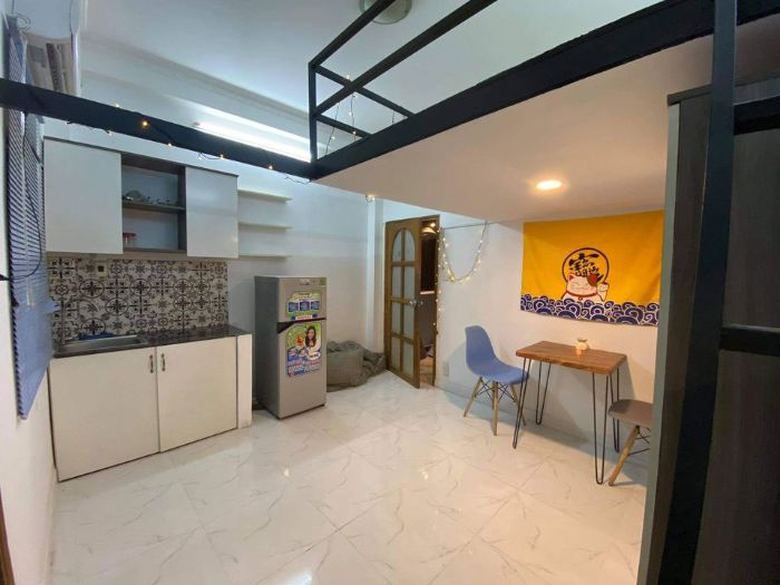 Tủ bếp mini làm bằng MDF phủ Acrylic với chi phí rẻ hơn nhựa