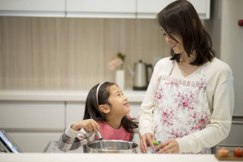 Dạy con gái những kỹ năng sống cần thiết