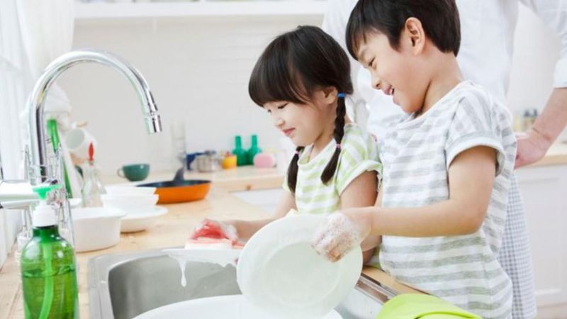 Để con rời xa vòng tay cha mẹ 