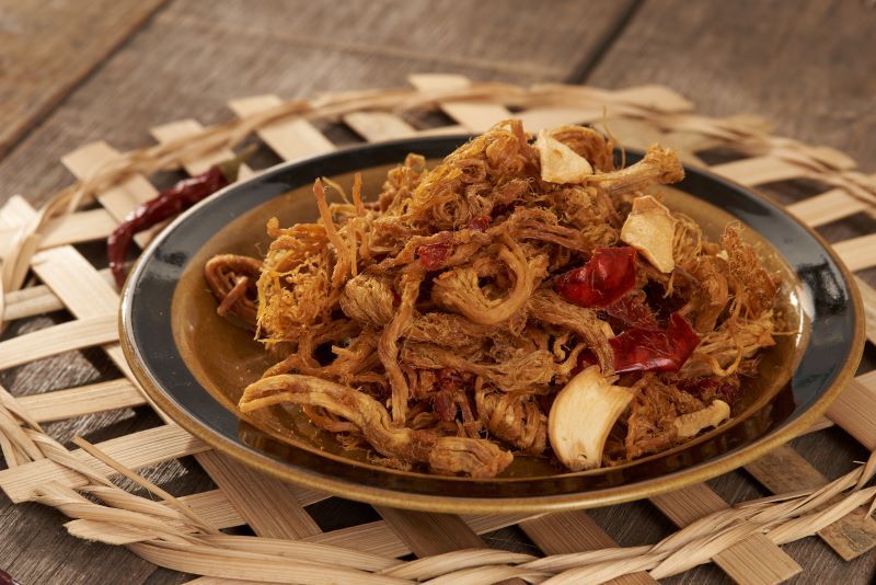 Hướng dẫn cách làm lợn khô cháy tỏi đơn giản dễ làm tại nhà