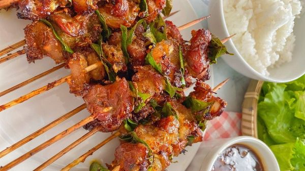 Hướng dẫn làm thịt lợn nướng lá móc mật thơm ngon