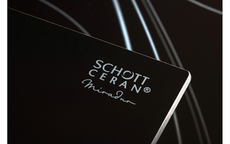 Mặt kính bảo vệ bếp và các linh kiện bên trong nó